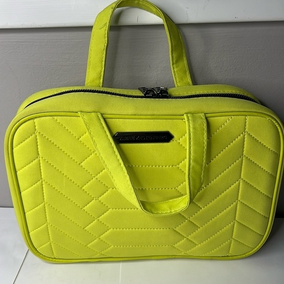 Aimee Kestenberg Jenna Hanging Travel Toiletry Cosmetic Bag Lime Green - Picture 1 of 7